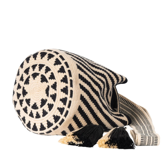 Alta medium black beige stripes Wayuu bag handcrafted by Colombian artisans