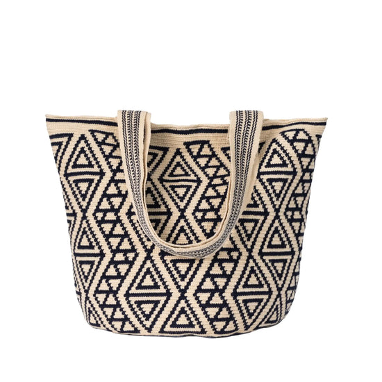 Xoch tote black and  beige Wayuu bag handcrafted by Colombian artisansblack 